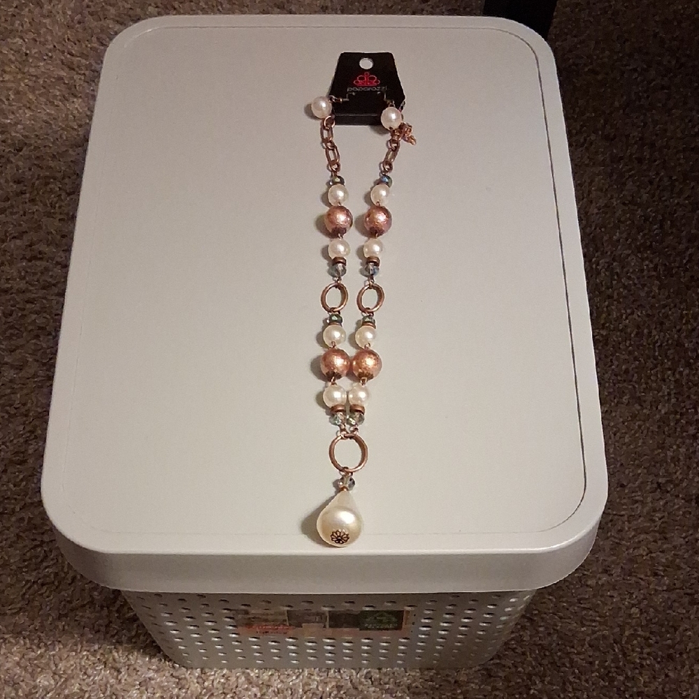 Paparazzi Rose Gold and Pearl Necklace